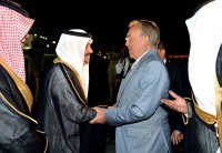 Глава государства находится с официальным визитом в Саудовской Аравии