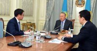 Нурсултан Назарбаев встретился с председателем правления АО «НАК «Казатомпром» Аскаром Жумагалиевым