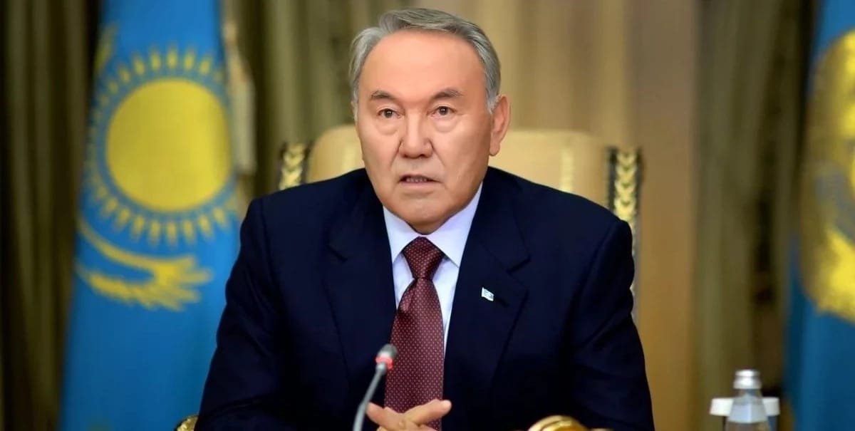Назарбаев выразил соболезнования Путину в связи с крушением Ми-8
