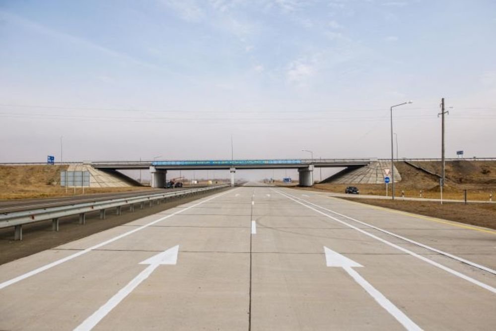 Завершено строительство 40 км коридора "Западная Европа ‒ Западный Китай"