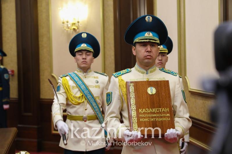 День Конституции: 24 года назад народ Казахстана выбрал единственно правильный путь