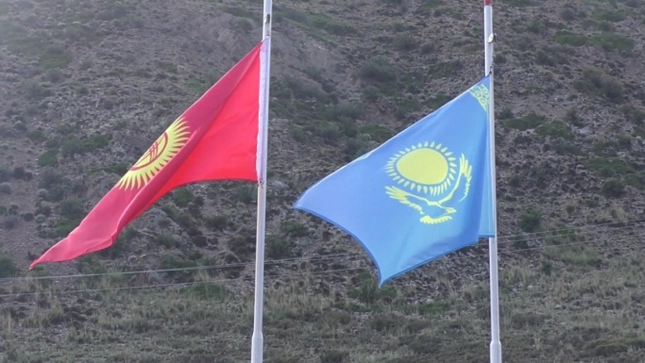 Военные Кыргызстана потеряли три ракеты в Казахстане