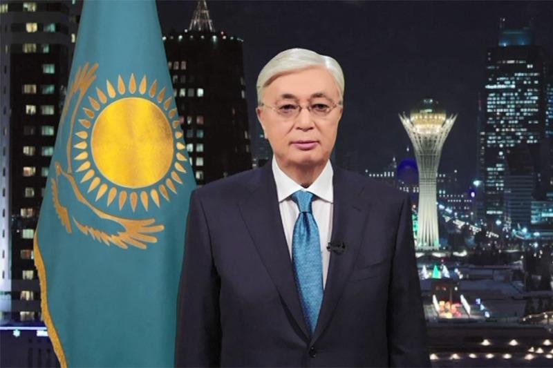 Касым-Жомарт Токаев поздравил казахстанцев с новым 2020-м годом