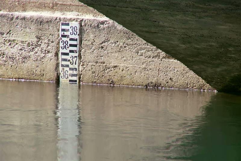 Уровень воды в Сырдарье приближается к критической отметке
