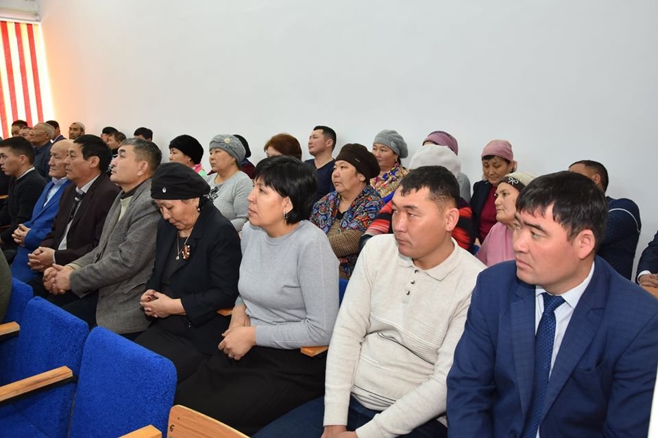 Отчетная встреча акима Казалинского района с жителями аула Шакен