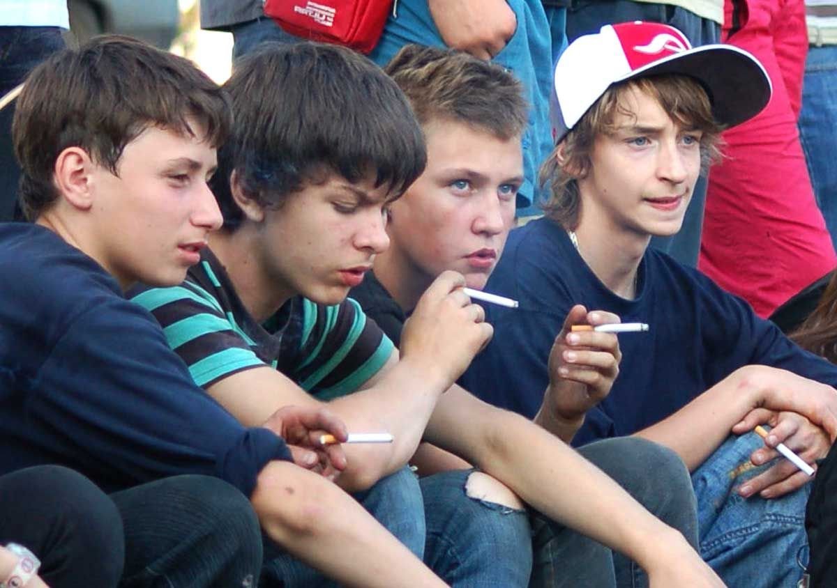 Что казахстанские подростки думают о вредных привычках?