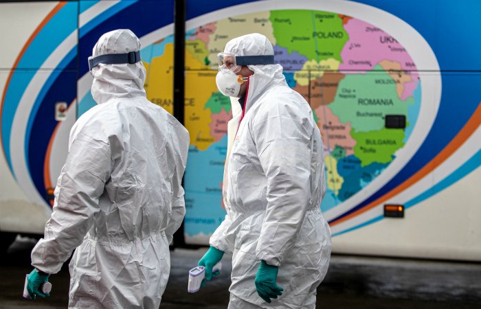 Глава ВОЗ заявил об угрозе пандемии из-за коронавируса