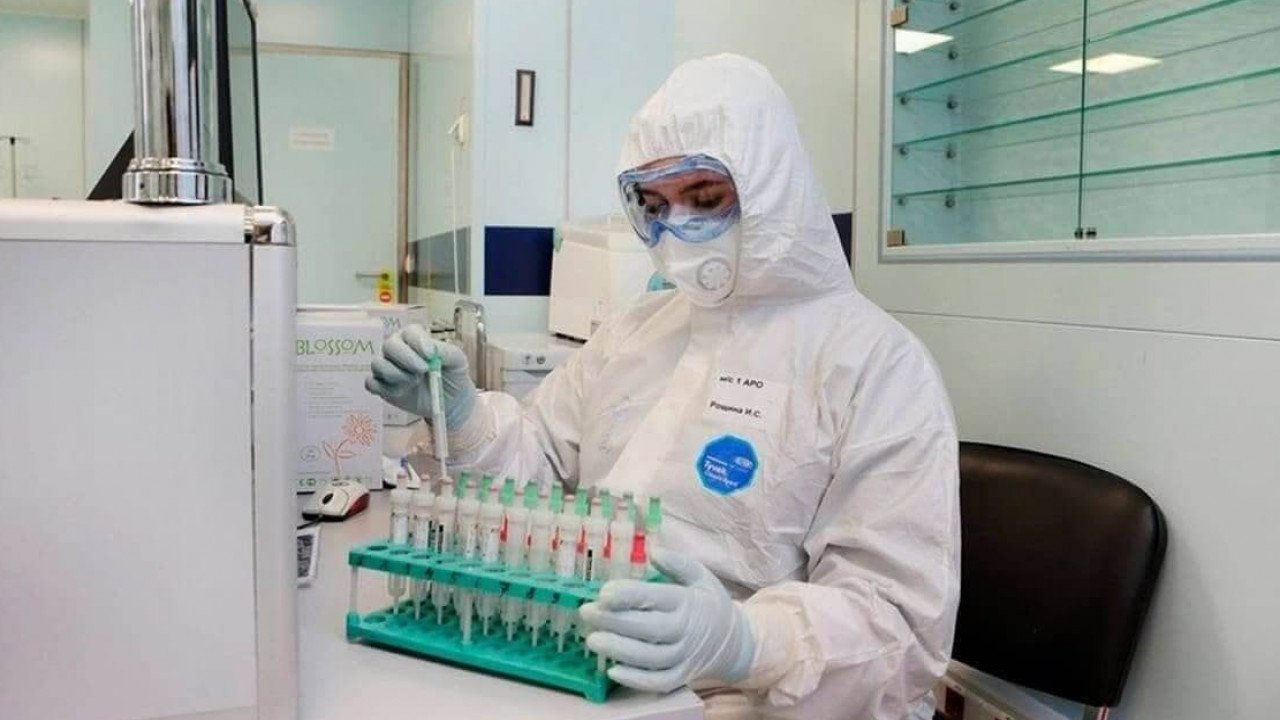 За сутки в Казахстане выявили 1526 больных коронавирусом
